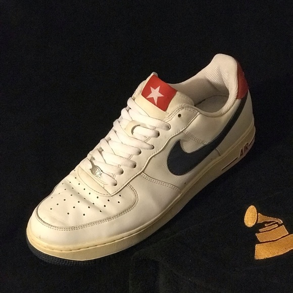 NIKE / CONVERSE AIR FORCE 1 ~ LeBron James First Shoe size 12 - Picture 4 of 5